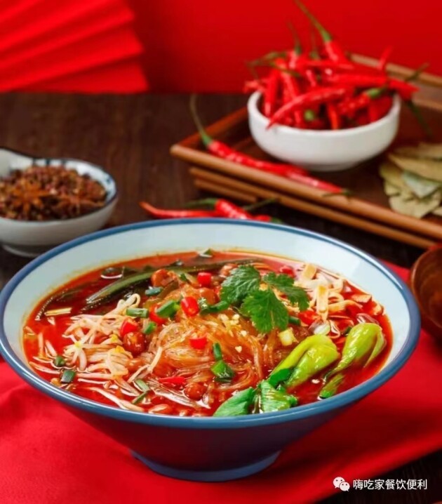 喜报!嗨吃家餐饮便利荣获“酸辣粉大王”称号